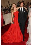 Gisele bundchen 2024 red dress