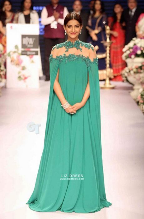 Emerald green 2024 cape dress